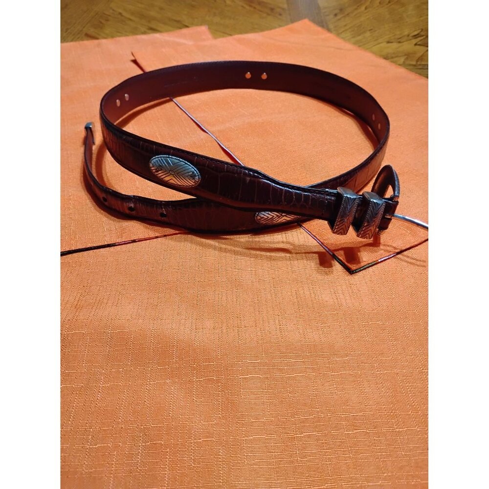 Unisex fossil belt size 38 genuine leather brown w/ silver metal studs   TA-221